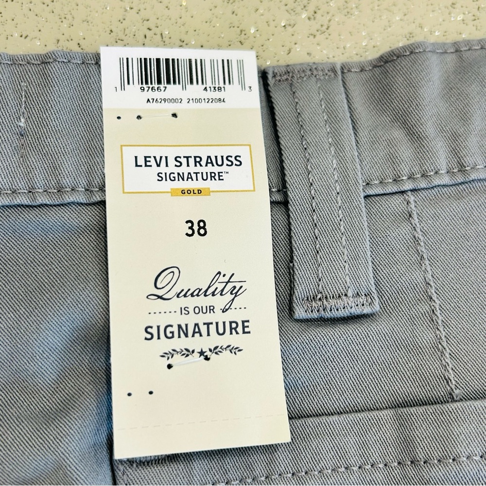 Levi Strauss Signature Essential Cargo Shorts Men's, Size‎ 38 W 10” Inseam, Gray - Picture 12 of 15